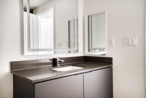 Φωτογραφία από το άλμπουμ του Oakland Studio w Gym Coworking WD nr BART SFO-923 στο Ώκλαντ