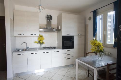 Una cocina o kitchenette en B&B Arcafelice