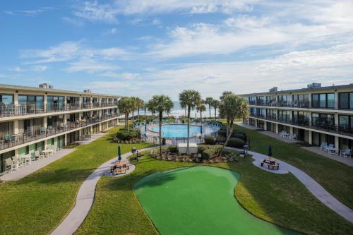 Πισίνα στο ή κοντά στο Ocean House 311