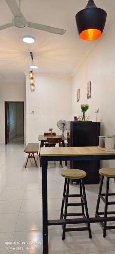 Φωτογραφία από το άλμπουμ του Sofea Hana Homestay, Pantai Balok, Kuantan σε Kuantan