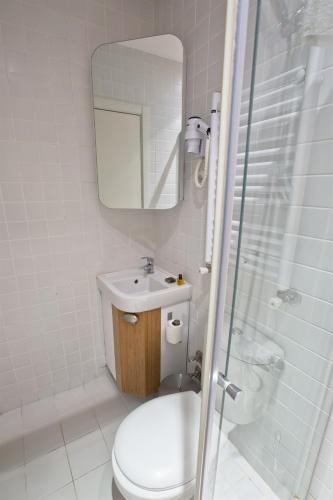 Kamar mandi di Cityloft 36