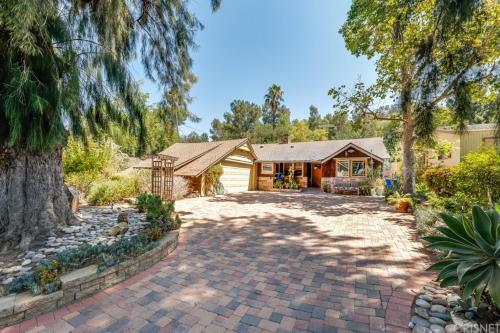 Villa La Reforma - Newly Designed 4BR HOUSE & POOL in Los Angeles by Topanga photo 18