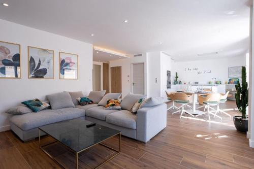 Luxury Apt With Balcony On Famous Rue D'antibes! - Kiss Apartment by Halldis