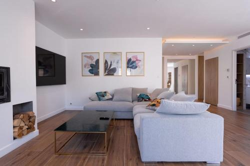 Luxury Apt With Balcony On Famous Rue D'antibes! - Kiss Apartment by Halldis