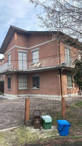 Photo de la galerie de l'établissement Guest House Via Emilia, à Marmirolo