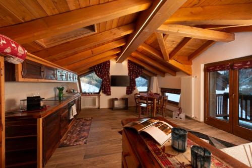 Montaz Suite and Sauna