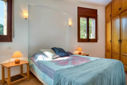 Postel nebo postele na pokoji v ubytování Begur - Sa Riera 152