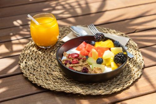 Jídlo v hotelu nebo okolí