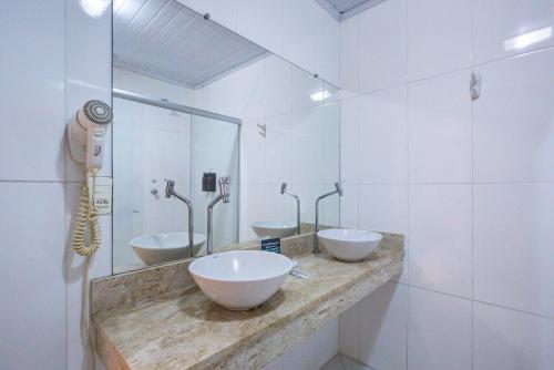 Ένα μπάνιο στο Soft Motel - USP