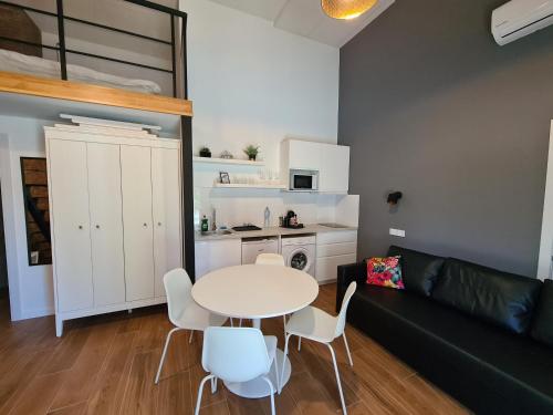 Hlius Brand New Apartments photo 36