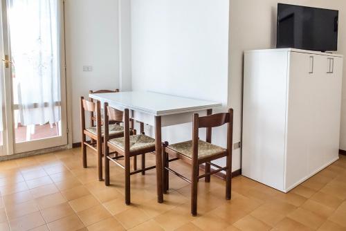 M271 - Marcelli, comodo bilocale con balcone – Photos 2
