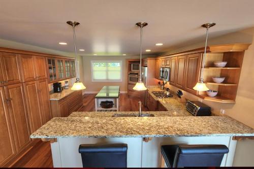 Φωτογραφία από το άλμπουμ του Aloha Lake Home σε Cheboygan