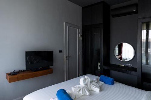Postel nebo postele na pokoji v ubytování Новая квартира 58 кв м 1 спальня by IBG Property