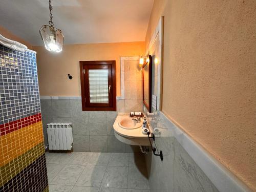 Bilik mandi di Cuevas La Granja