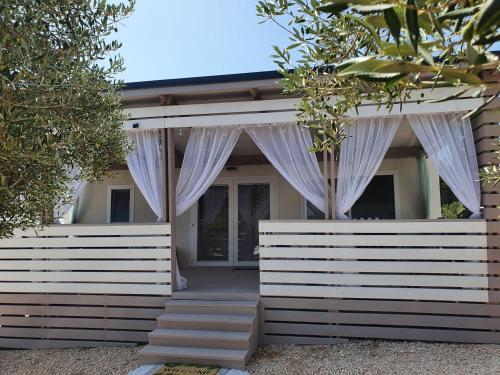 Bea, familly place, free parking and wifi in Camp Dalmatino