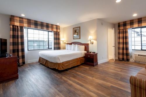 Katil atau katil-katil dalam bilik di Studio City Court Yard Hotel