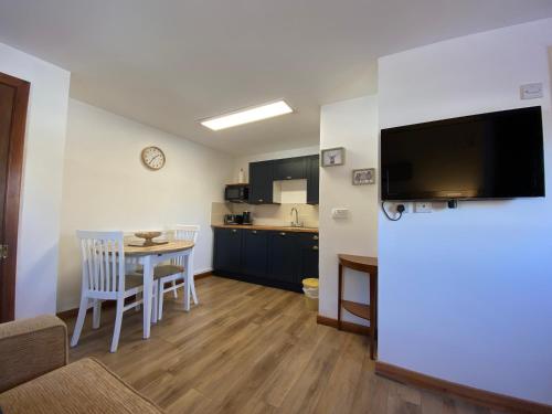 Una cocina o cocineta en Ben View Aberlour Luxury Barn Conversion