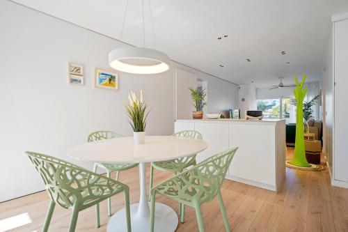 Hauzify I Apartament Westland