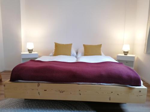 Säng eller sängar i ett rum på Family and Business Premium Home