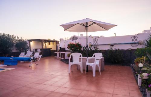 Dias Felices - heated pool