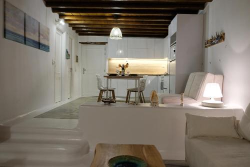 Fotografie z fotogalerie ubytování Our Beautiful House in Ornos, Mykonos v destinaci Ornos