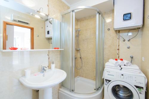 Ένα μπάνιο στο Apartment Denis