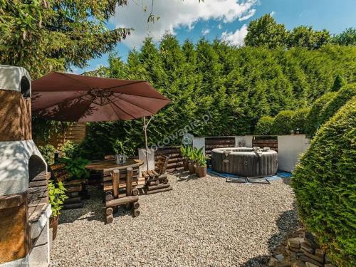 Κήπος έξω από το Guesthouse Eden