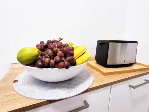 アパートメントの敷地内または近くでの食事または食べ物