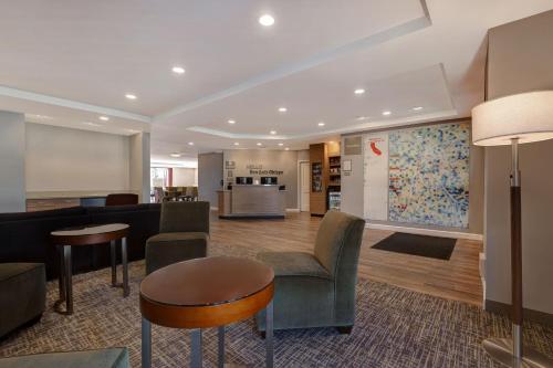 a lobby of a hotel with a waiting room at TownePlace Suites by Marriott San Luis Obispo in San Luis Obispo