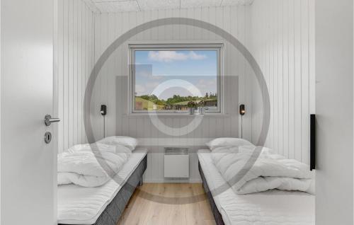 Katil atau katil-katil dalam bilik di Beautiful Home In Lgstrup With Wifi