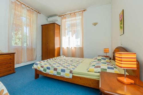 Family friendly seaside apartments Kastel Stari, Kastela - 18114