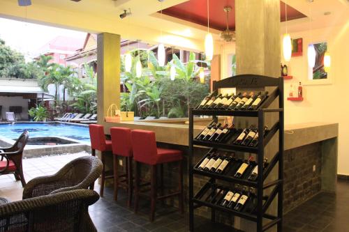 Bazén v ubytování Mekong Angkor Palace Inn nebo v jeho okolí