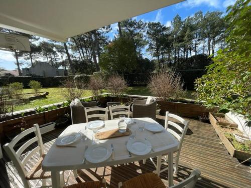 Spacieux T3 PMR près de la plage avec terrasse, Wifi et parking à Capbreton - FR-1-413-214