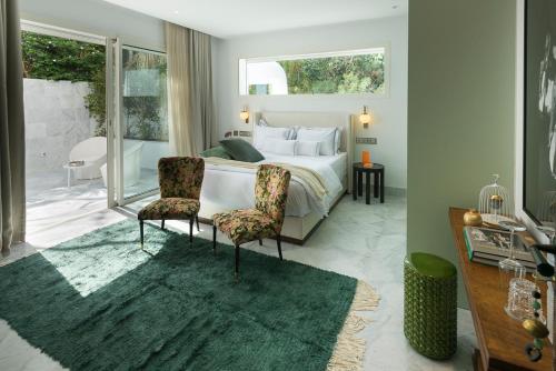 Istumisnurk majutusasutuses Maison Dedine- SmallLuxuryHotels -Adults Only