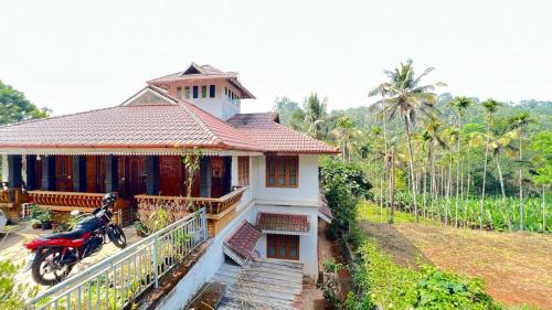 Zahrada ubytování Golden Cypress Resort with Pool -Wayanad