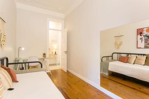 BRAND NEW Alfama River View