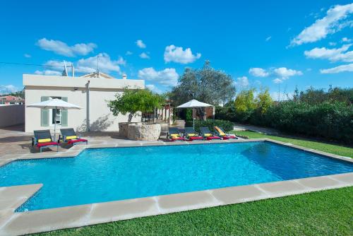 Villa Bernat Walking Distance to the Beach
