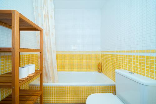 Ένα μπάνιο στο Casa Isa