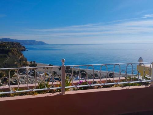 Amazing 3 bedroom townhouse close to Burriana, Nerja