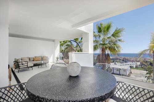 2 Bedroom Apartment @Estepona Hills With Sea View!