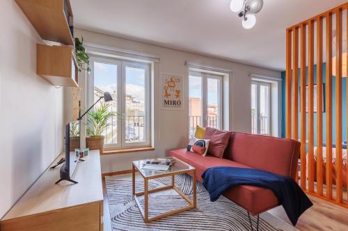 Porto Design Studio - Bright, Modern & Central