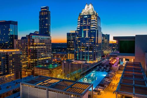 Nespecifikovaný výhled na destinaci Austin nebo výhled na město při pohledu z hotelu