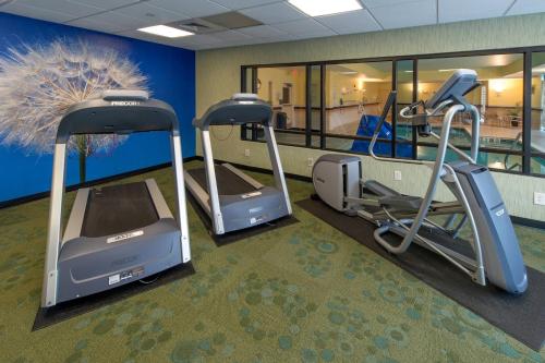 Γυμναστήριο ή/και όργανα γυμναστικής στο SpringHill Suites by Marriott Greensboro
