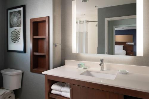 Ένα μπάνιο στο Residence Inn by Marriott Texarkana