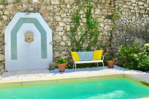 Charming property with private pool and sea view 내부 또는 인근 수영장