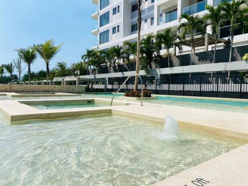 Kolam renang di atau dekat dengan Fantastic Loft/Beachfront+Pools
