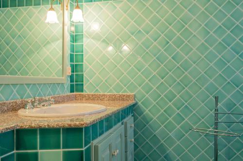 Ванна кімната в Appartamento Vista Mare 3 Min Porto Cervo