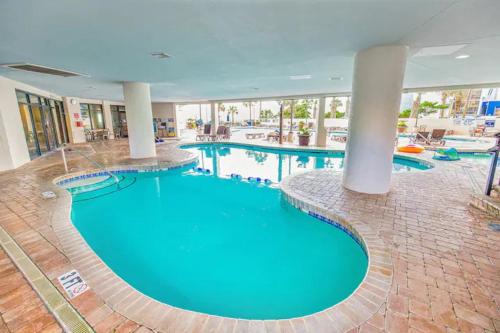 New ! Ocean Reef Resort-Unique Renovated Oceanfront Condo -Free parking - Amazing pools & Views photo 38