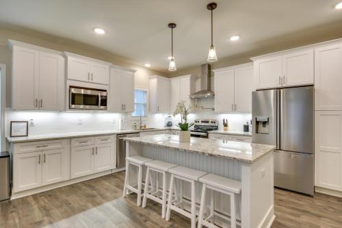 Updated Augusta Vacation Home with Private Deck – Photos 2
