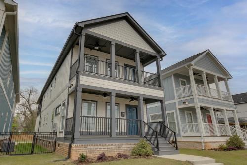 Updated Augusta Vacation Home with Private Deck – Photos 3
